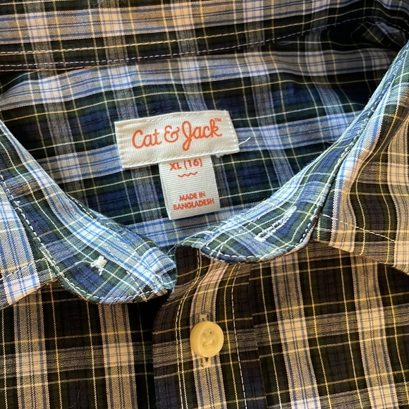 Long sleeve dress shirt/button down - Picture 2 of 3